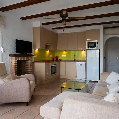 & Mountain Retreat Almendros *