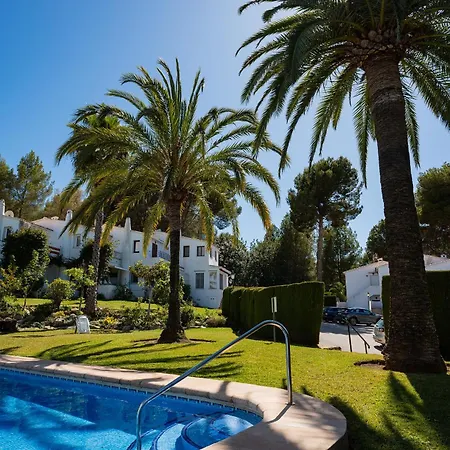 Apartment & Mountain Retreat Almendros Muntanya la Sella