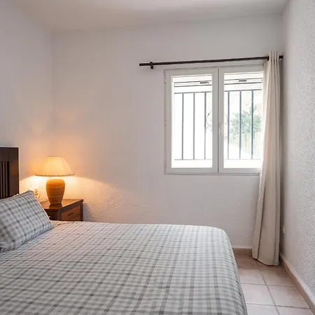 Apartment & Mountain Retreat Almendros Muntanya la Sella