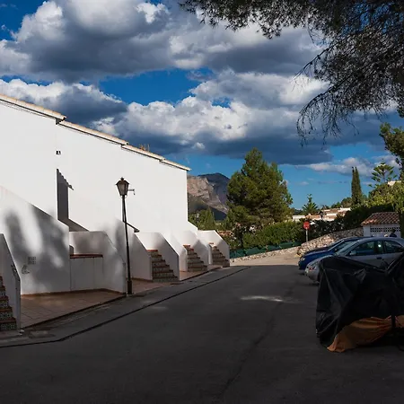Lejlighed & Mountain Retreat Almendros Muntanya la Sella